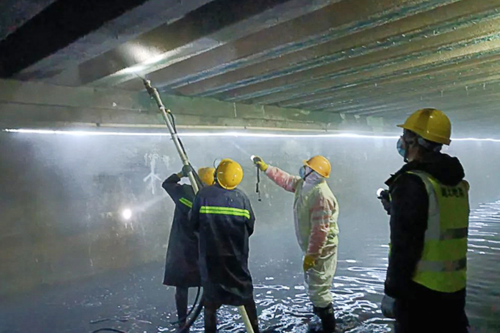 Construction site for reinforcement and repair of non excavation box culvert lining by shotcrete